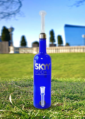 
            
                Load image into Gallery viewer, Vodka - SKY
            
        